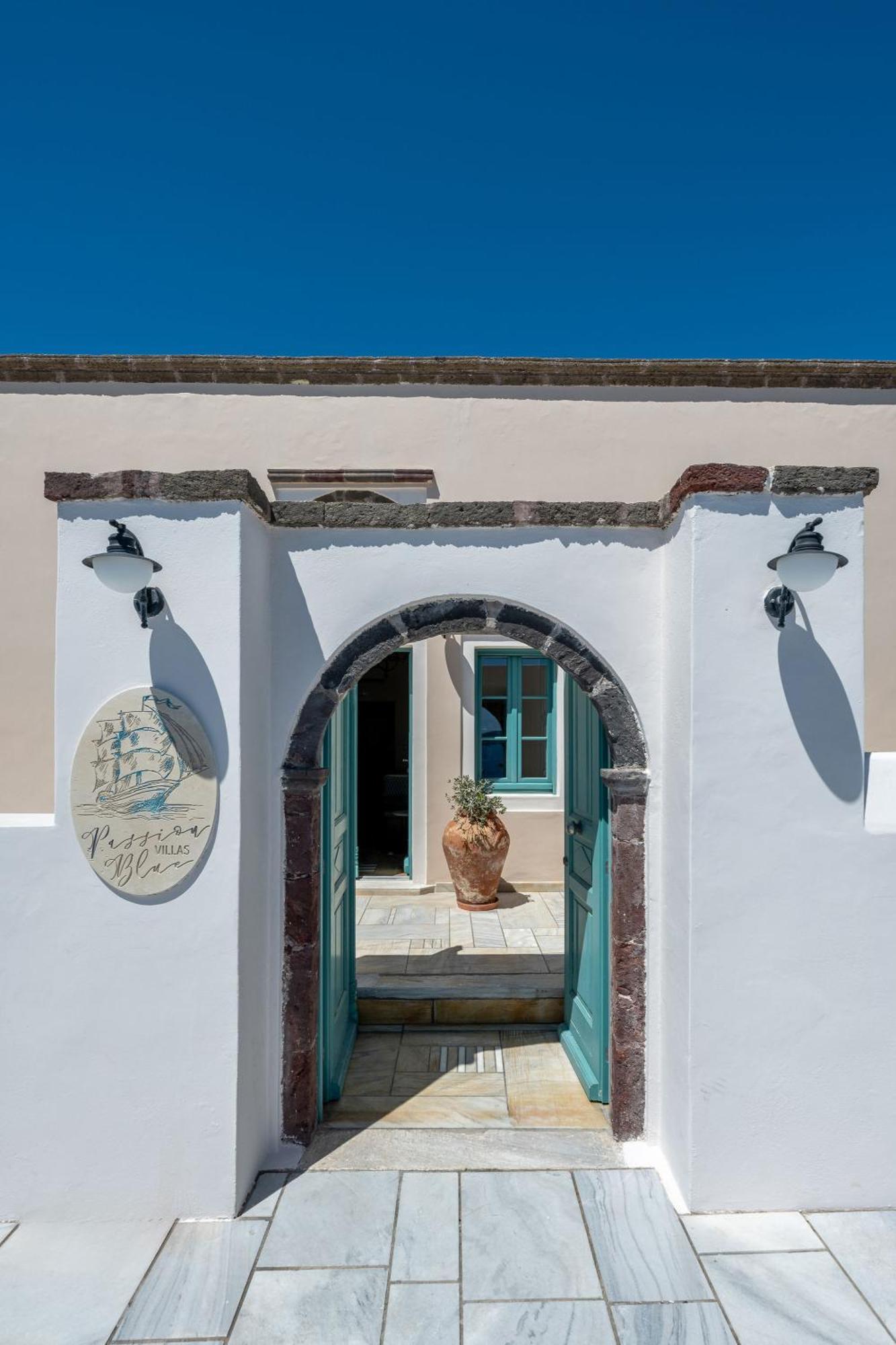 Passion Blue Villas Oía Buitenkant foto